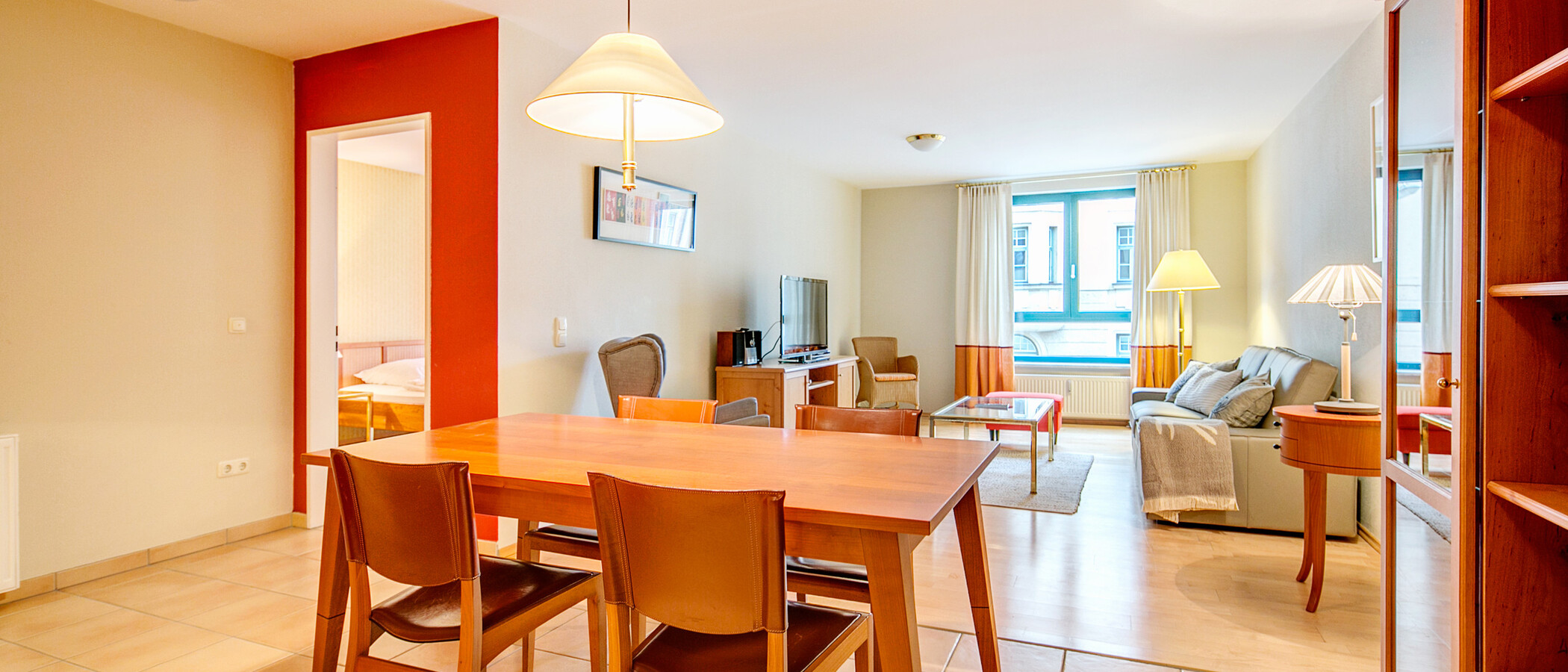 apartment München Maxvorstadt - Museumsviertel 01 dining 4289