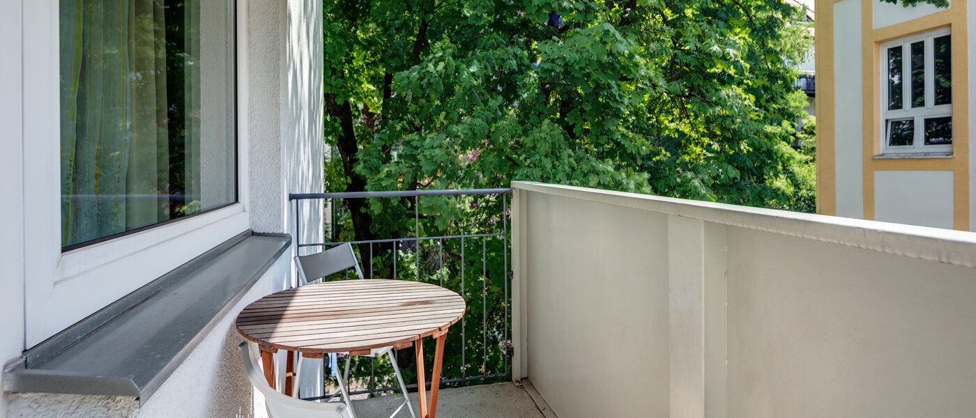 apartment München Schwabing-West (rund um den Hohenzollernplatz) 01 balcony 4311