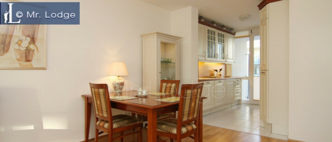 apartment München Parkstadt Schwabing 01 dining 4318