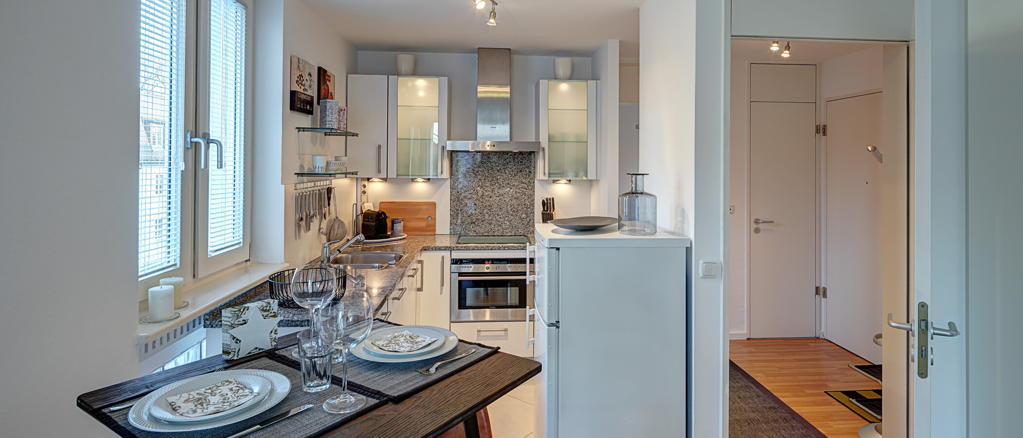 apartment München Schwabing (rechts der Leopoldstraße) 03 kitchen 4338