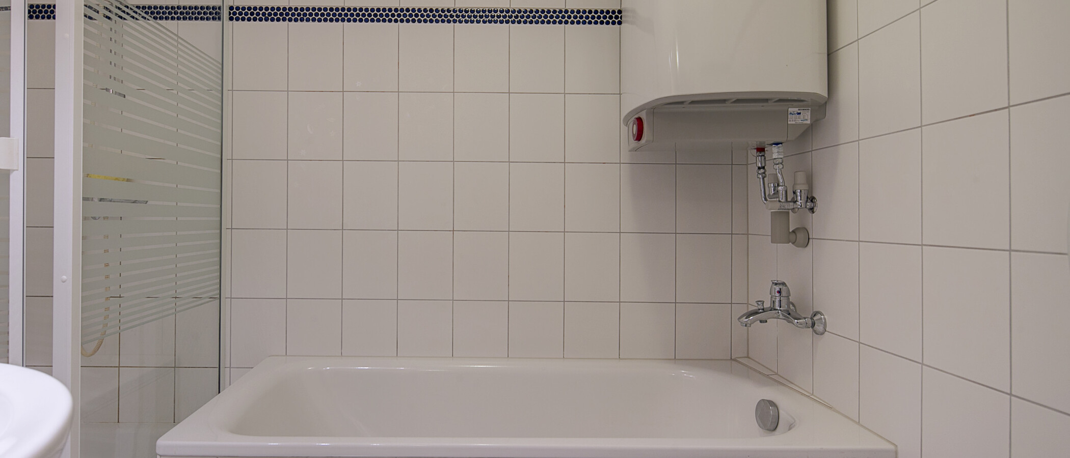 attic apartment München Schwabing (links der Leopoldstraße) 02 bathroom 4340