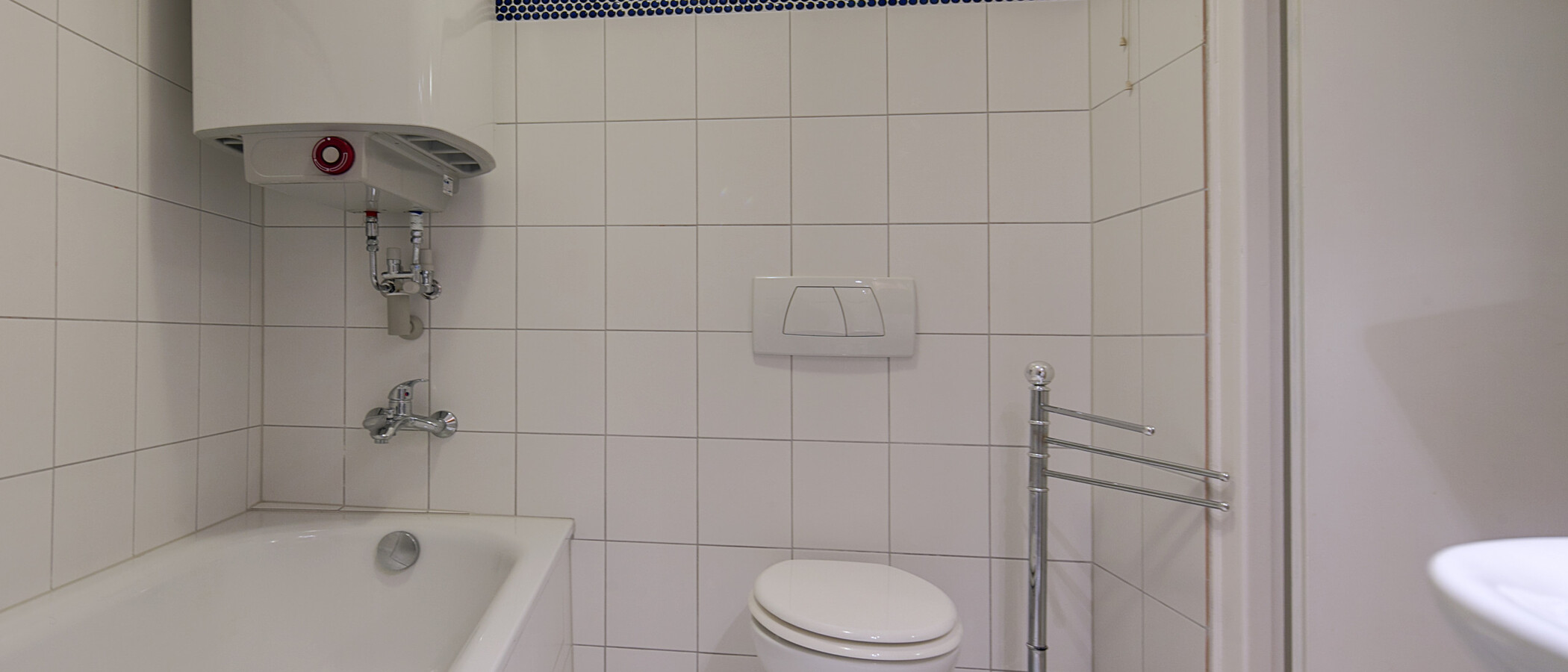attic apartment München Schwabing (links der Leopoldstraße) 03 bathroom 4340