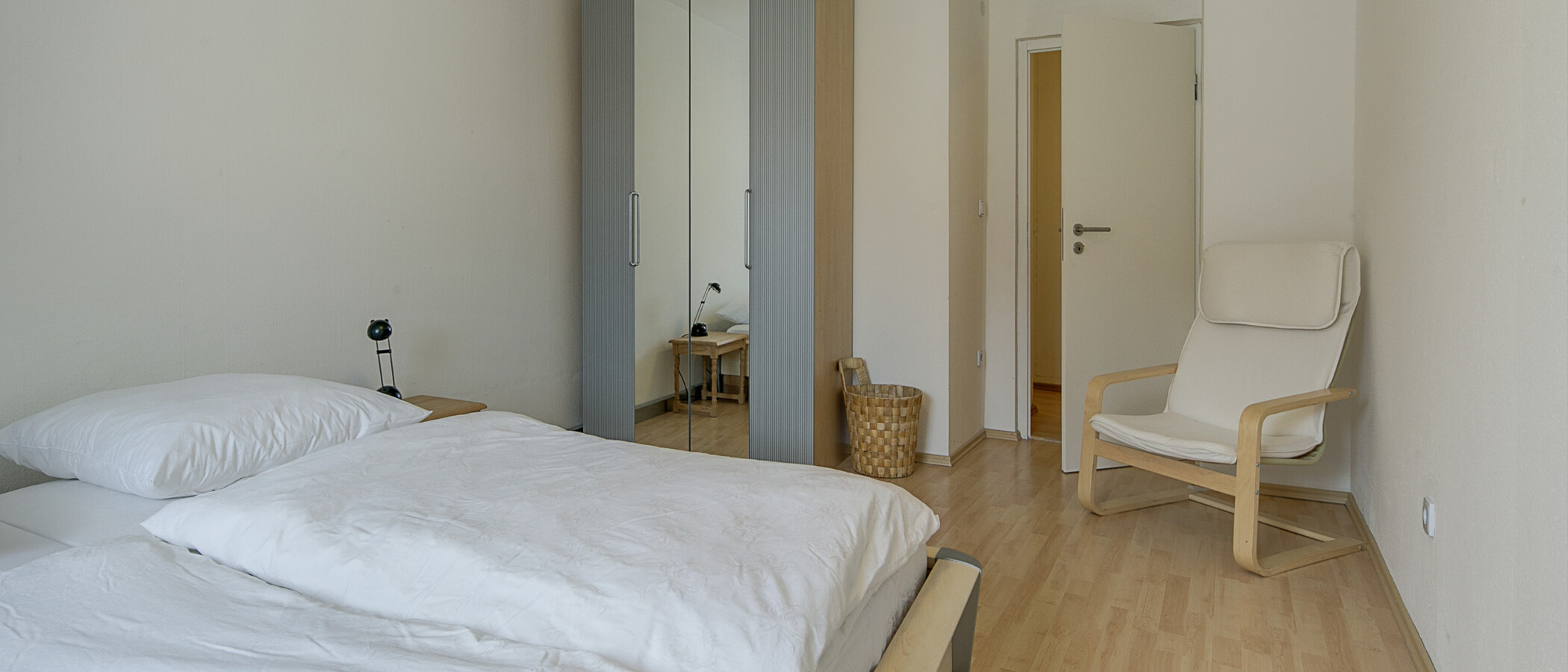attic apartment München Schwabing (links der Leopoldstraße) 03 sleeping area 4340