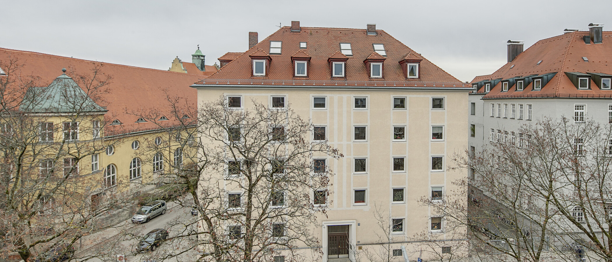 attic apartment München Schwabing (links der Leopoldstraße) 01 view 4340
