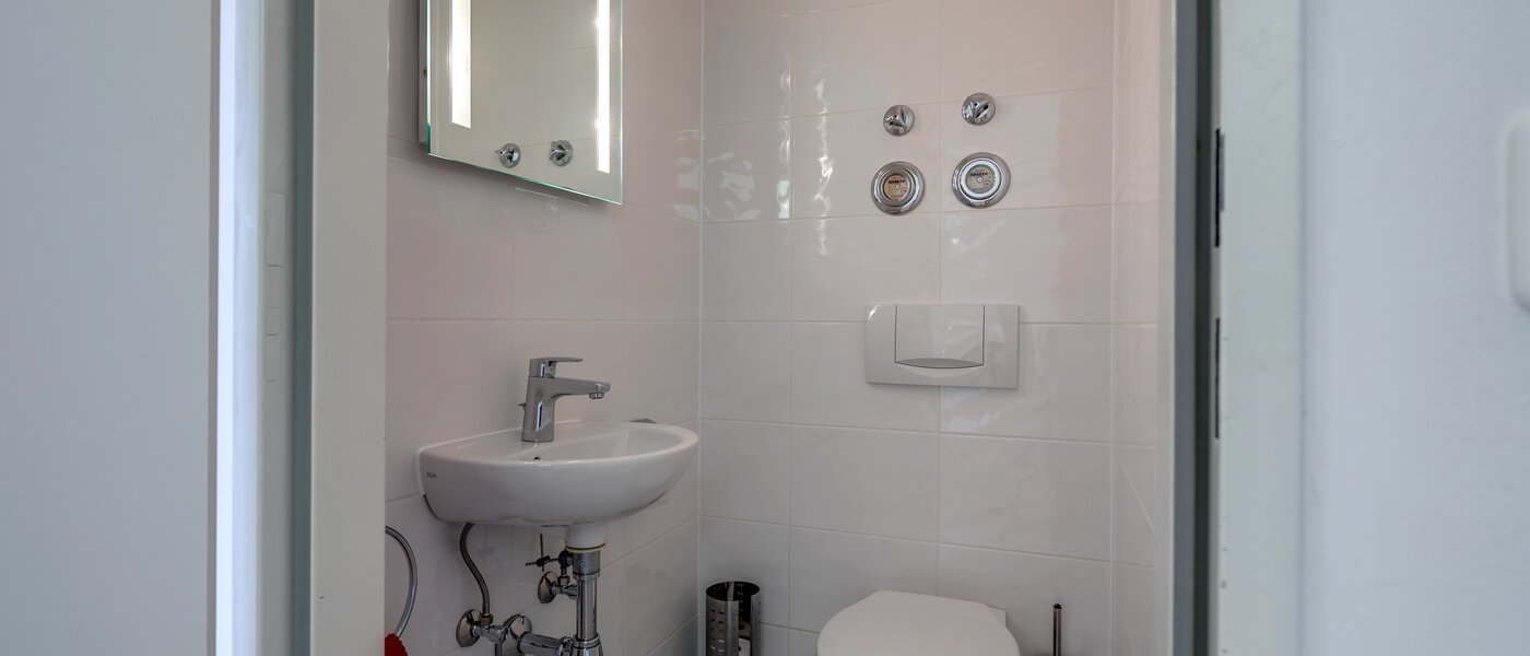 apartment München Maxvorstadt - Museumsviertel 01 separate toilet 4344