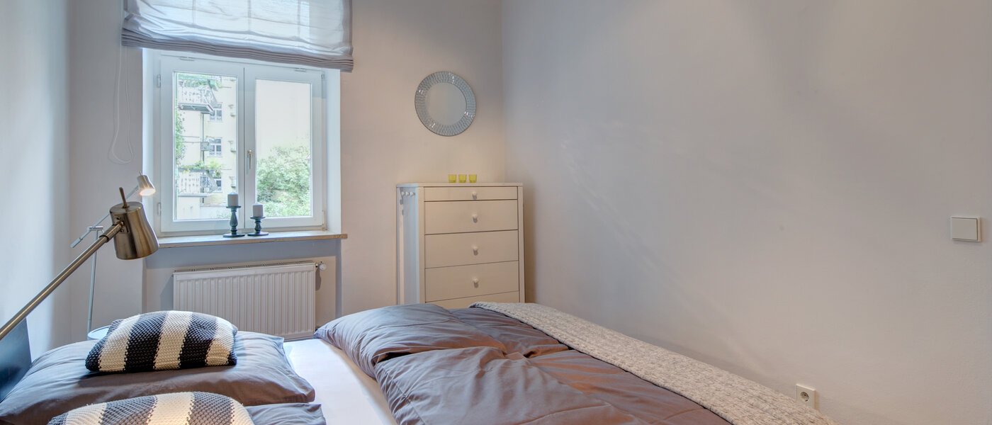 apartment München Gärtnerplatzviertel 02 sleeping area 4368
