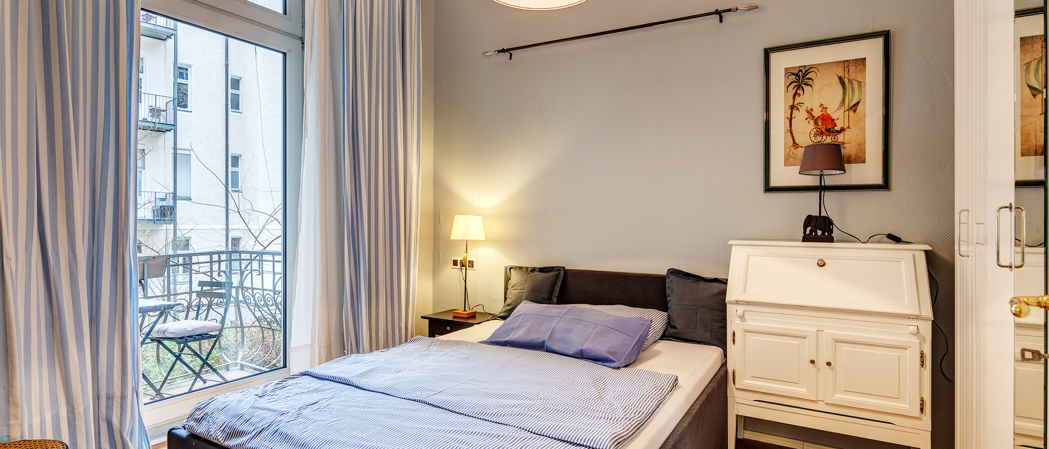 apartment München Lehel 01 bedroom 4375