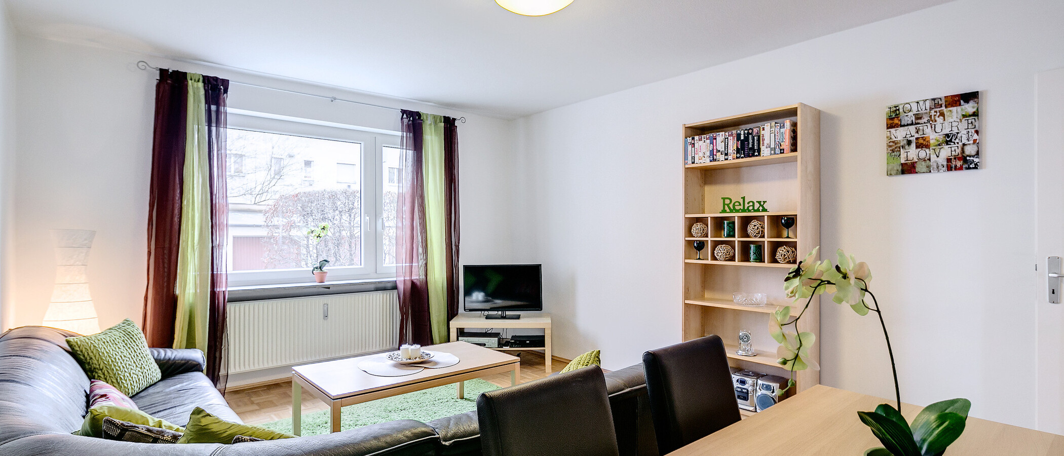 apartment München Schwabing-Georgenschwaige 02 living room 4416