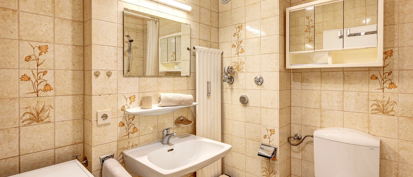 apartment München Sendling-Westpark 01 bathroom 4419