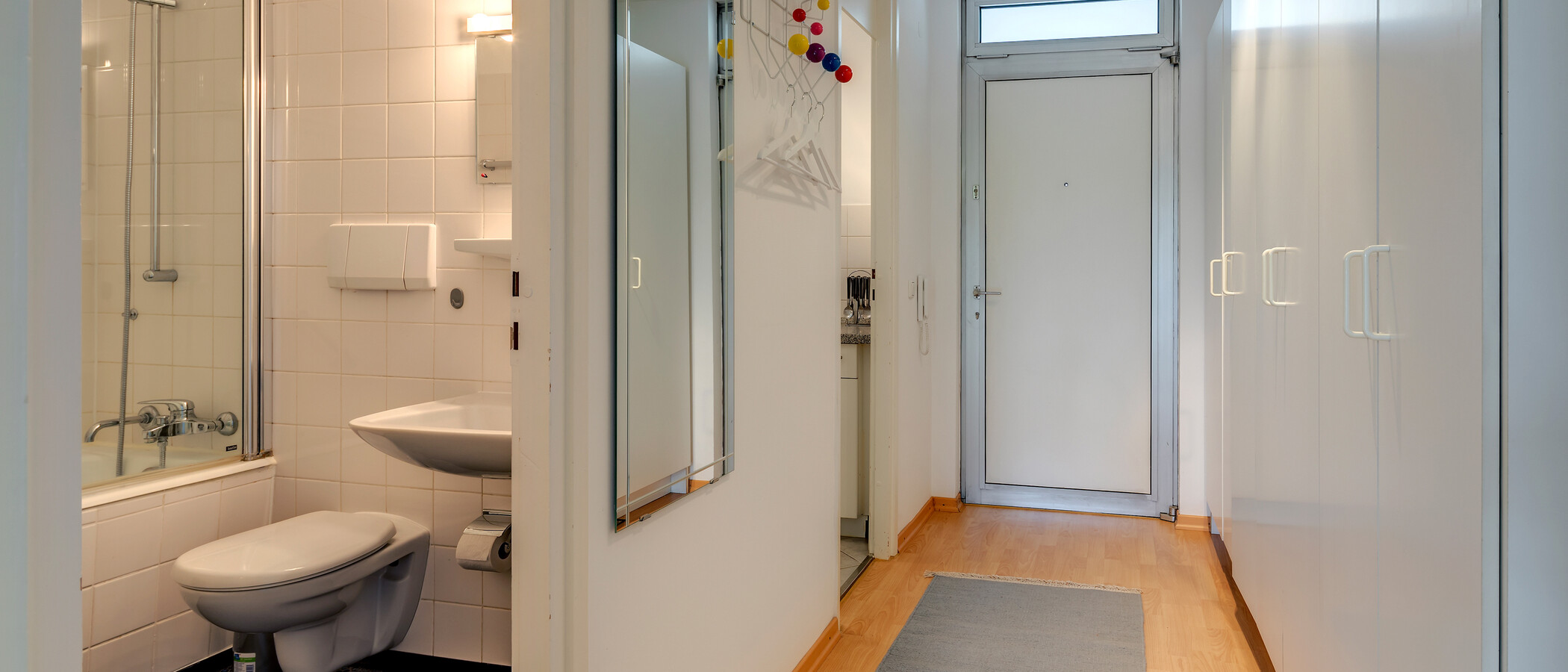 apartment München Schwabing-Nord (zw. Leopoldstraße & Englischen Garten) 02 hall 4452
