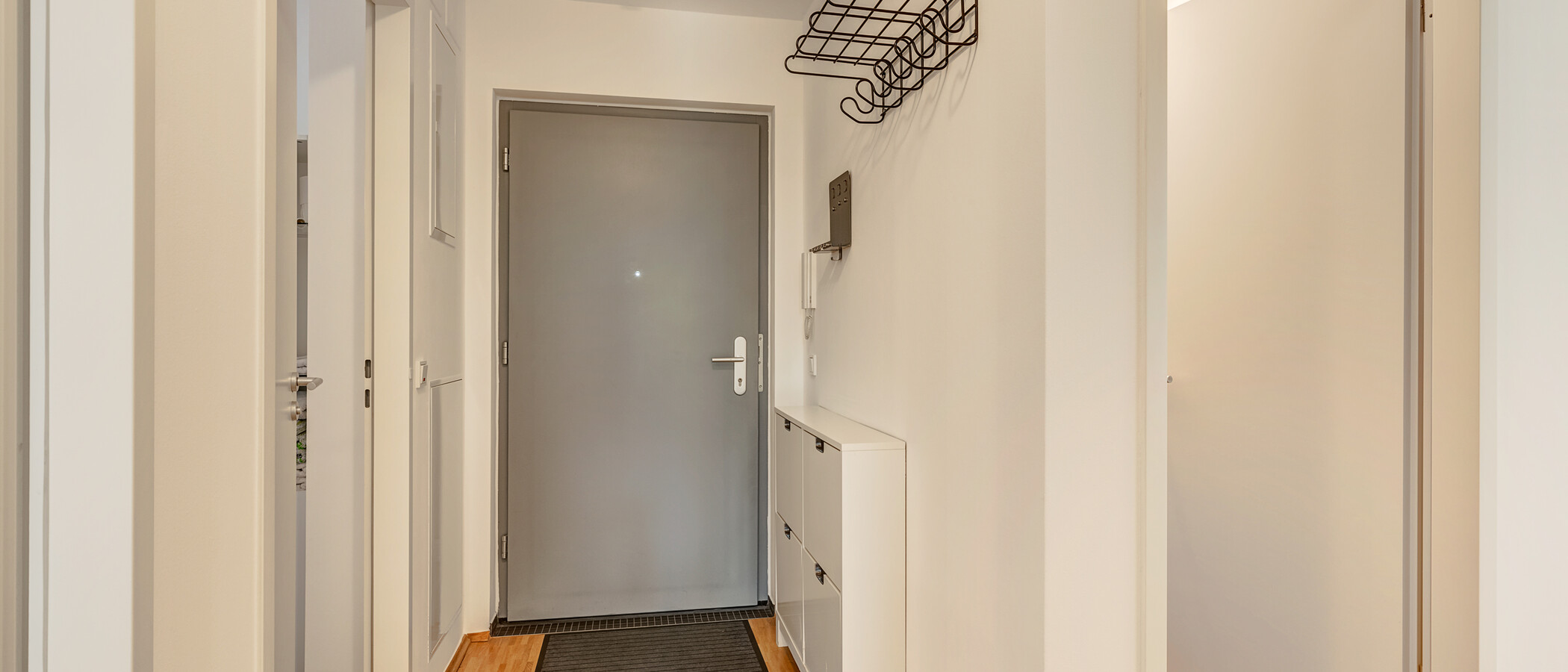 apartment with garden 	 München Schwanthalerhöhe 01 hall 4454