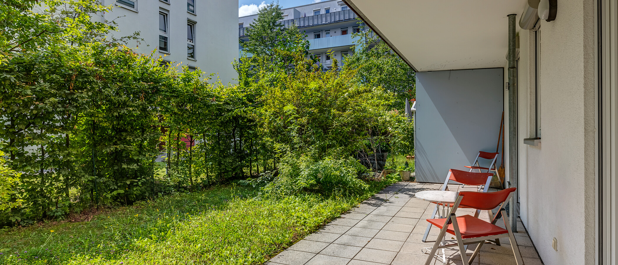 apartment with garden 	 München Schwanthalerhöhe 01 garden 4454