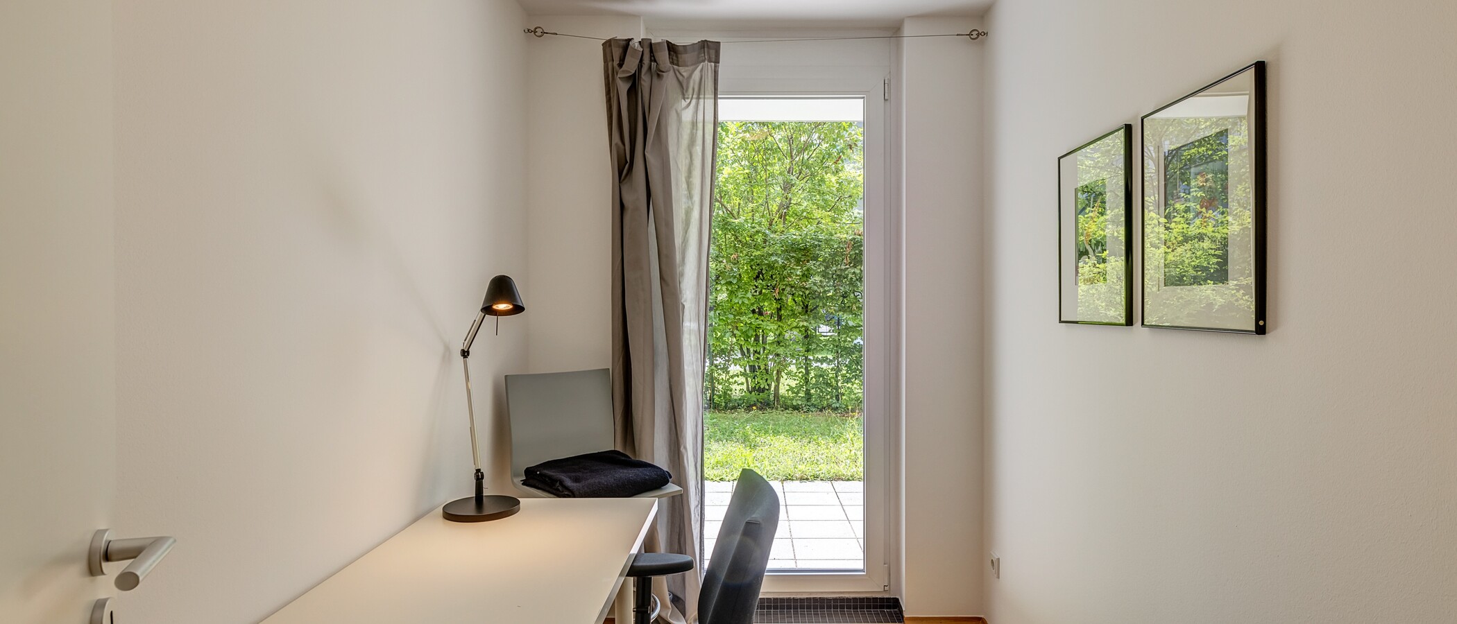 apartment with garden 	 München Schwanthalerhöhe 01 office 4454