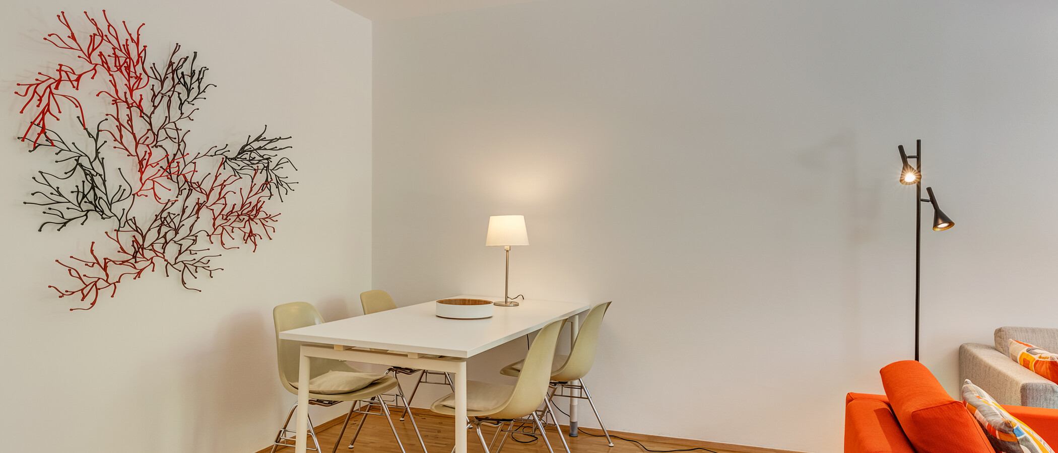 apartment with garden 	 München Schwanthalerhöhe 04 living area 4454