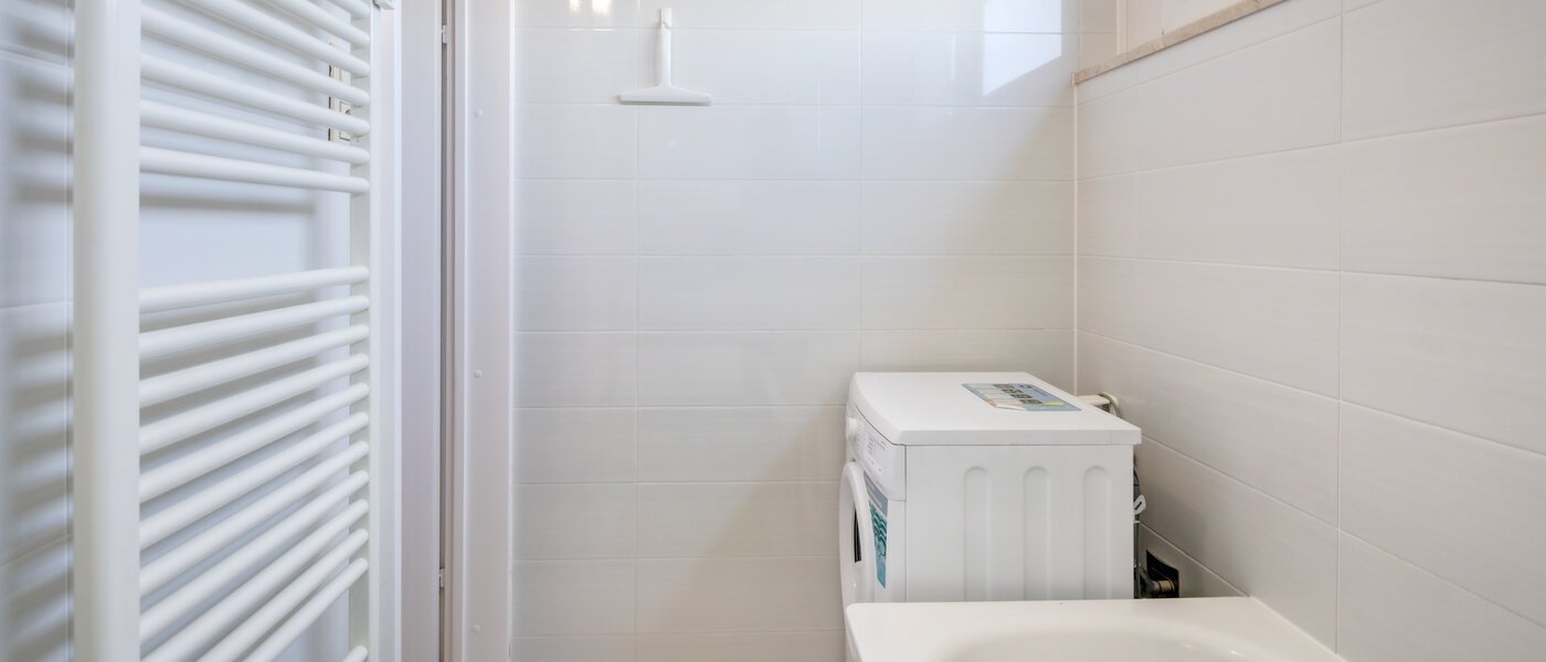 apartment München Neuperlach 03 bathroom 4521