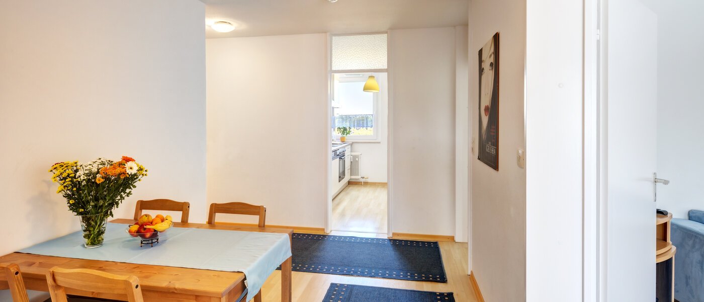 apartment München Neuperlach 02 dining area 4521