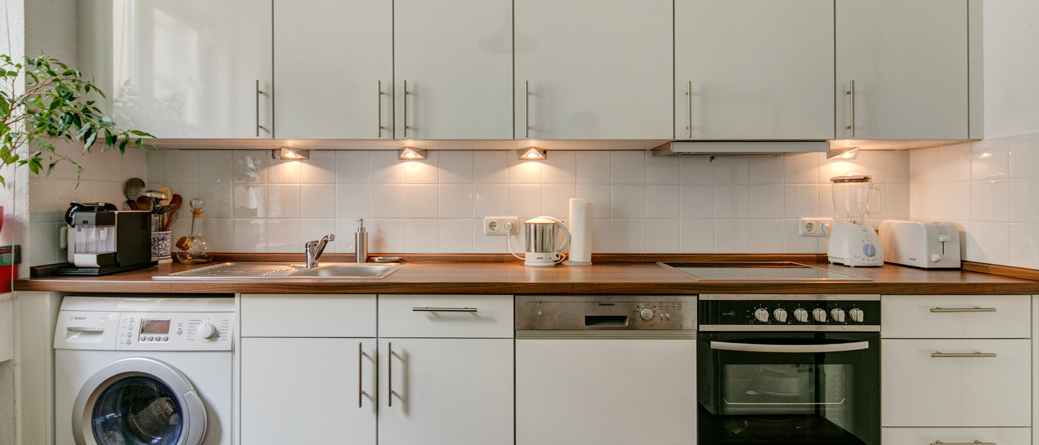 apartment München Schwabing (rechts der Leopoldstraße) 02 kitchen 4536