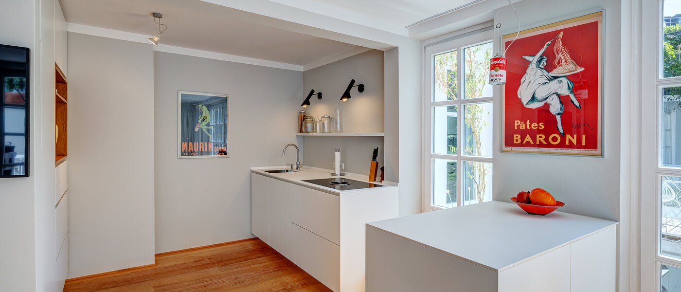 townhouse München Gärtnerplatzviertel 01 kitchen 4545