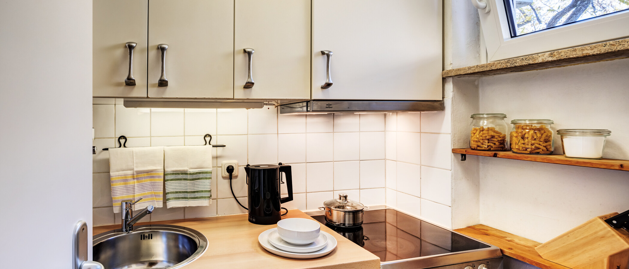 apartment München Neuhausen 01 kitchen 4612