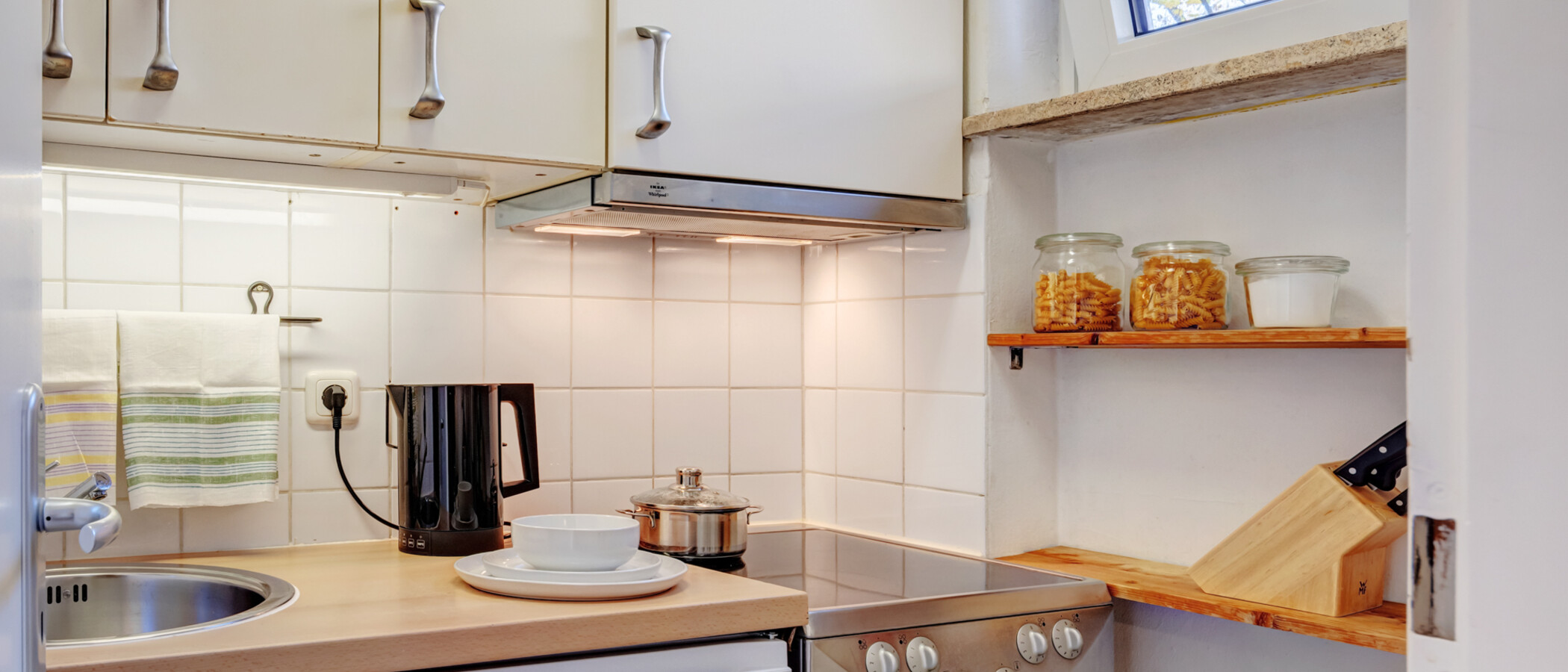 apartment München Neuhausen 02 kitchen 4612