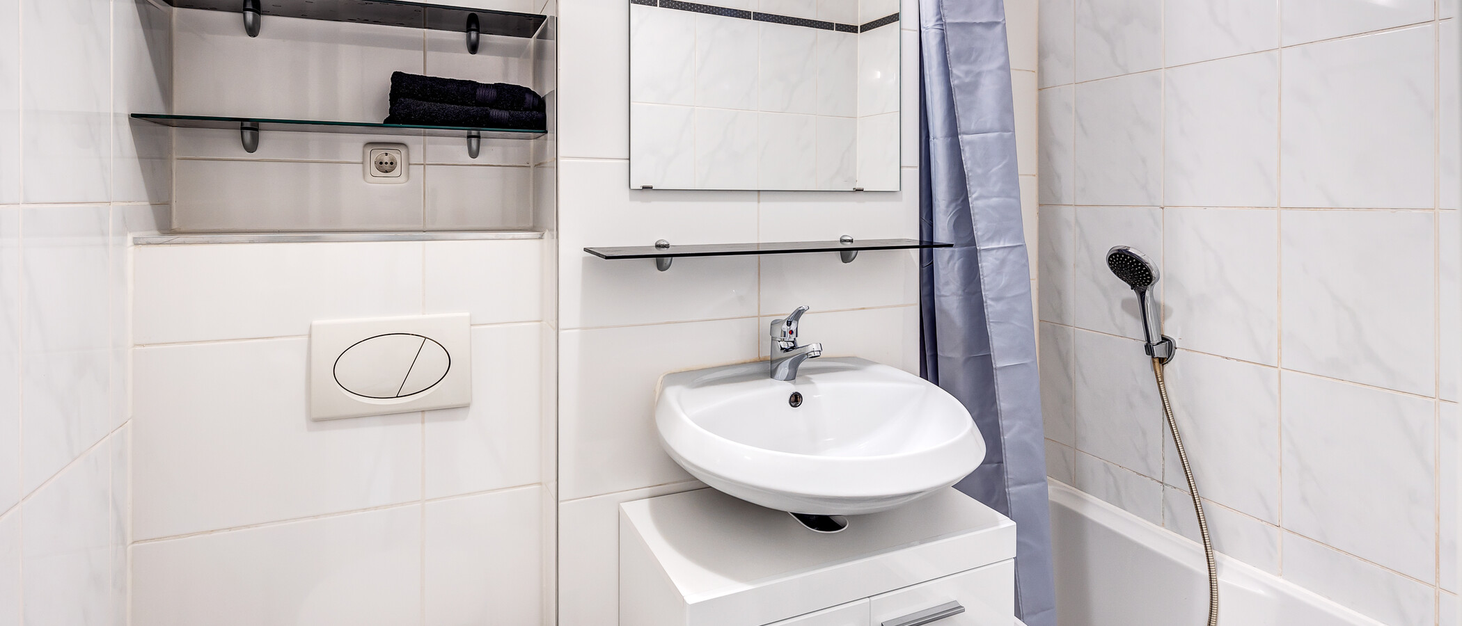 apartment München Milbertshofen 01 bathroom 4660