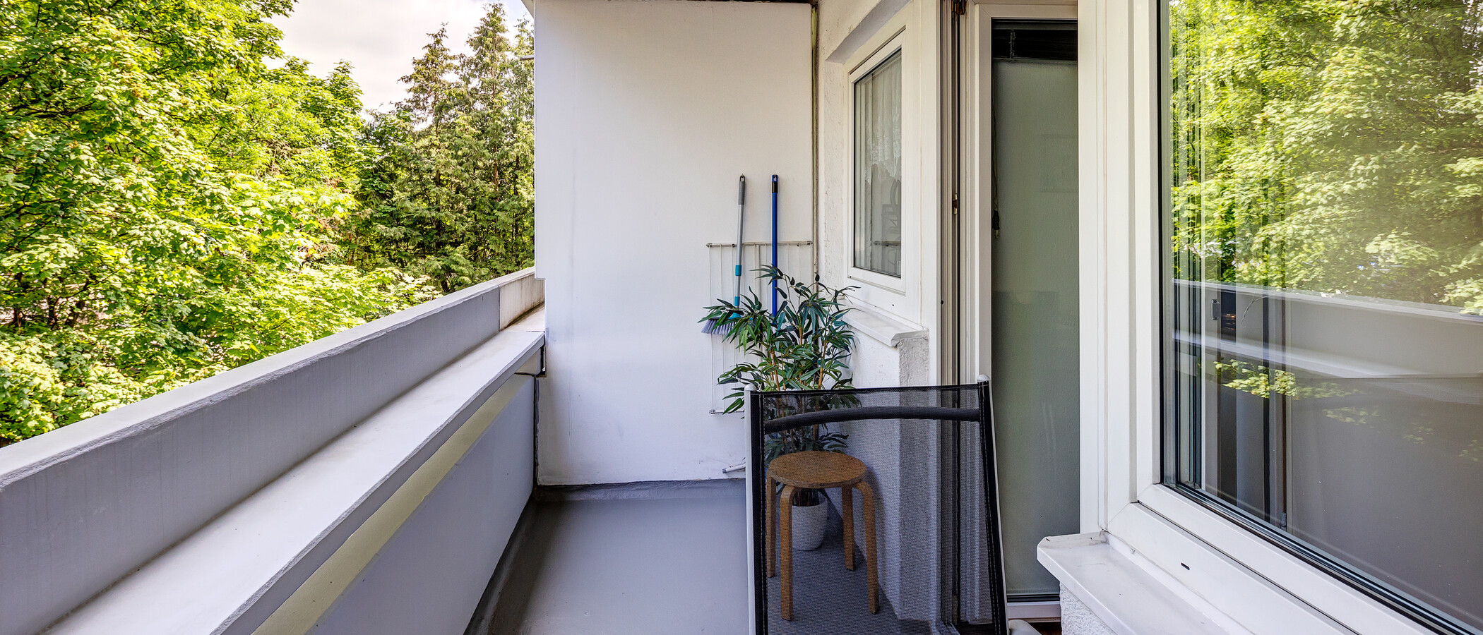 apartment München Milbertshofen 03 balcony 4660