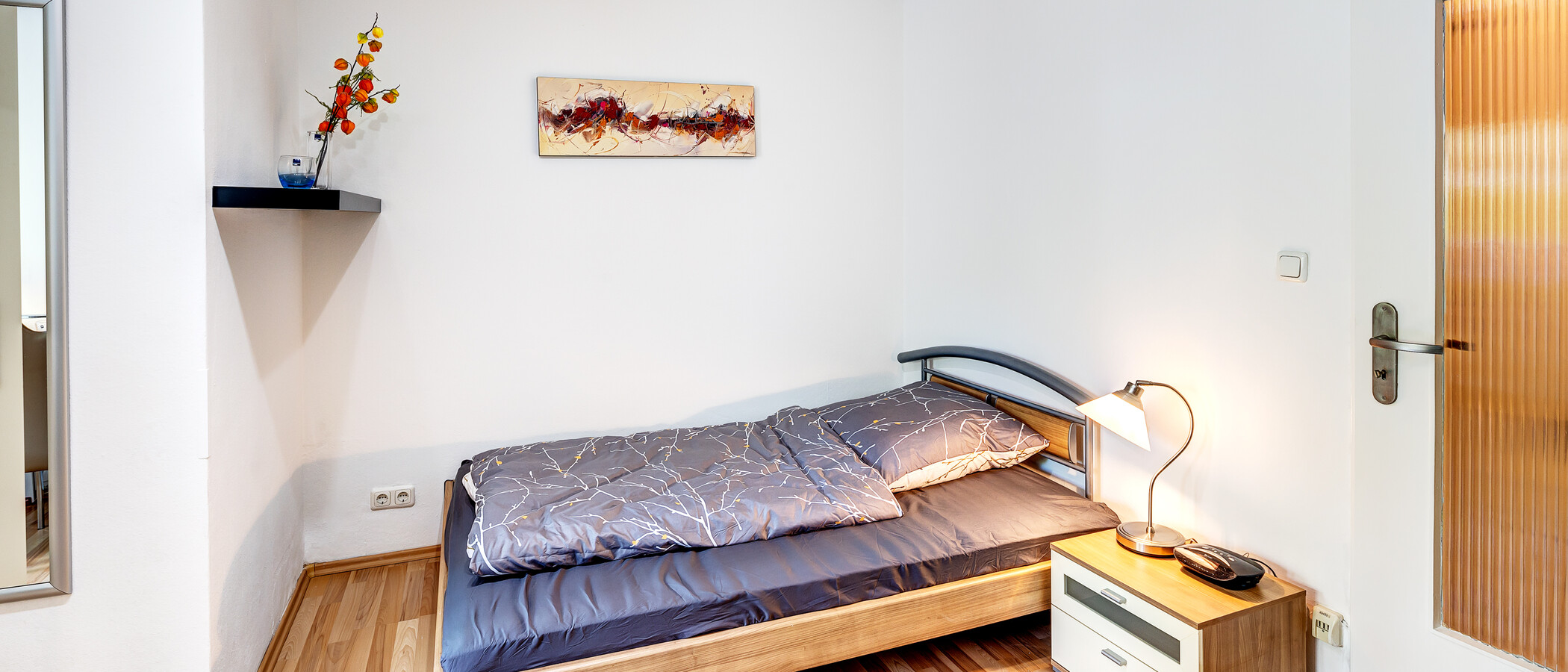 apartment München Milbertshofen 01 sleeping area 4660