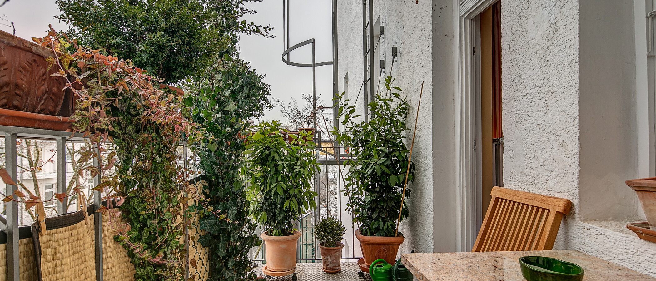 apartment München Schwabing (links der Leopoldstraße) 01 balcony 4661