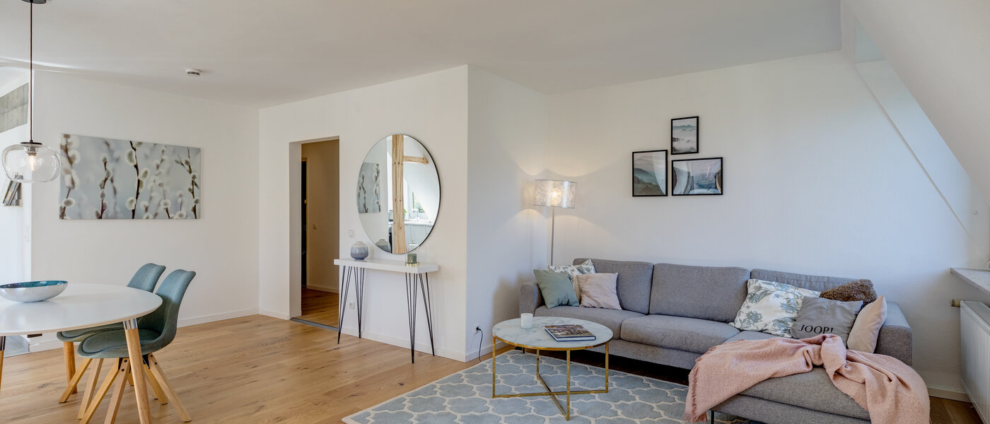 apartment München Nymphenburg-Gern 05 living area 4670