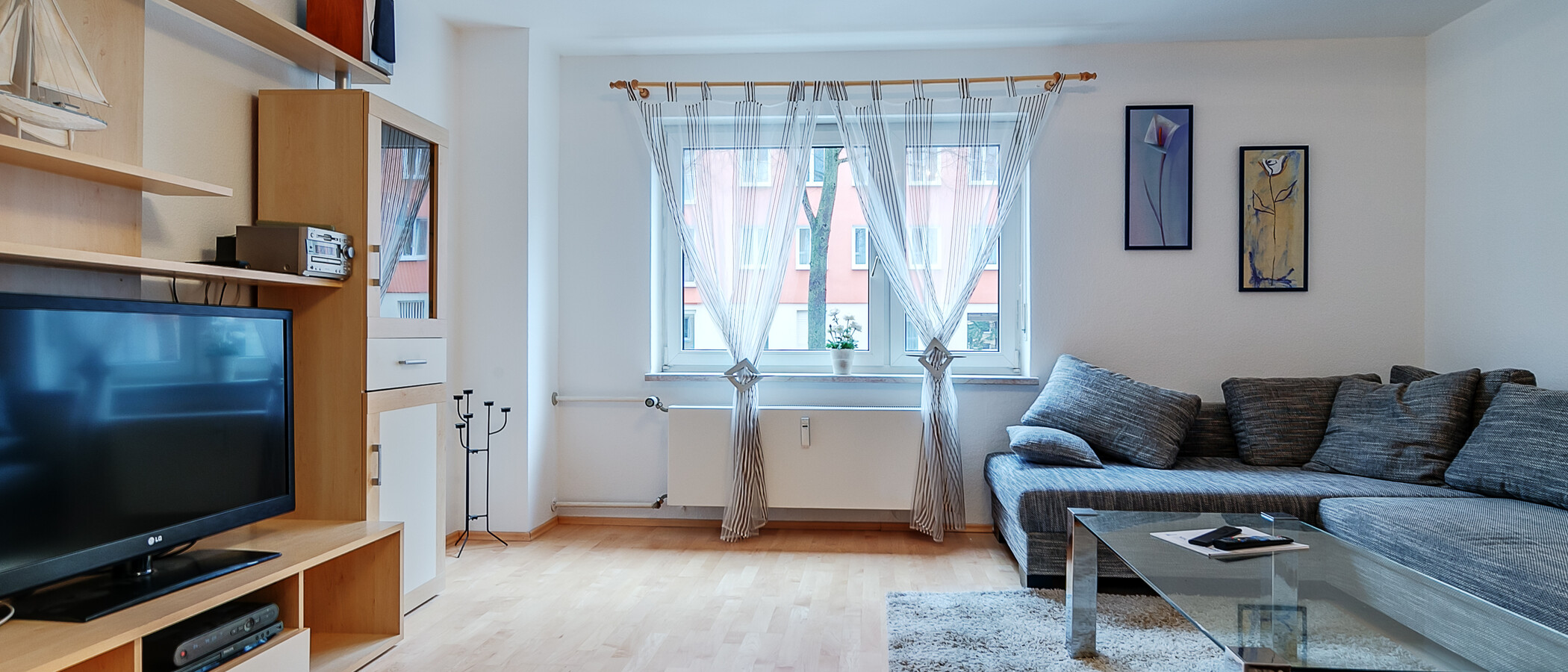 apartment München Schwabing-West (rund um den Hohenzollernplatz) 01 living area 4679