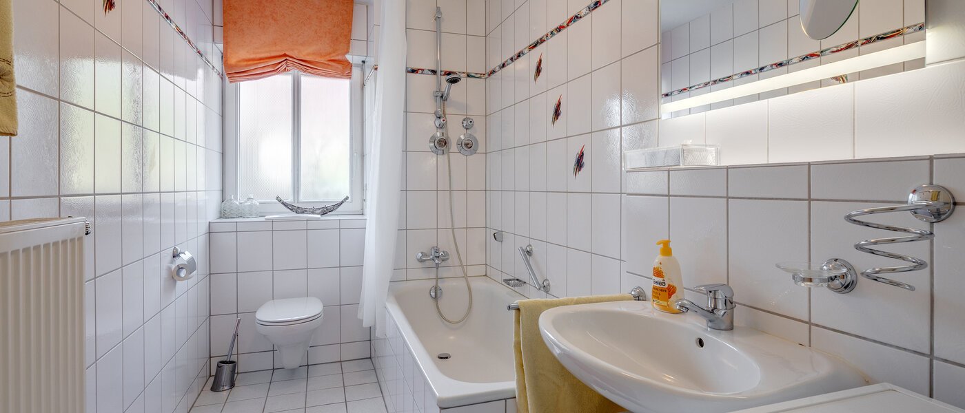 apartment München Hadern 01 bathroom 4741
