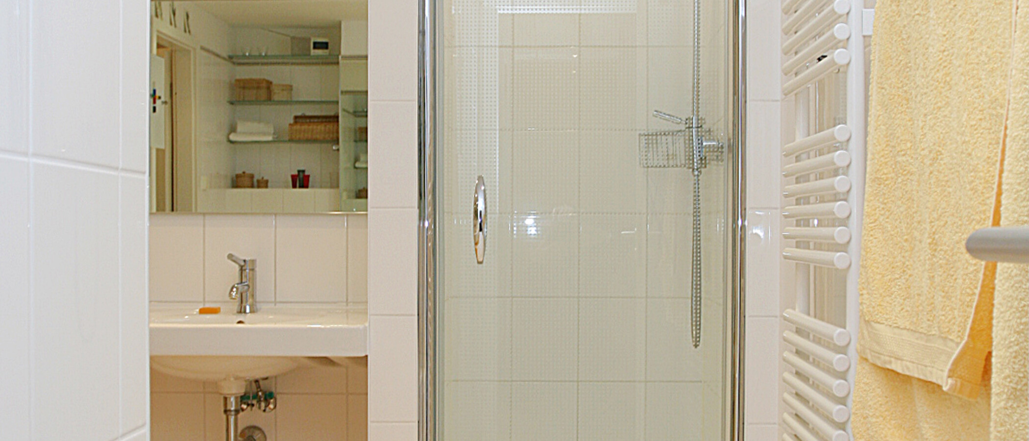 roof terrace apartment München Westend 01 2. bathroom 4763