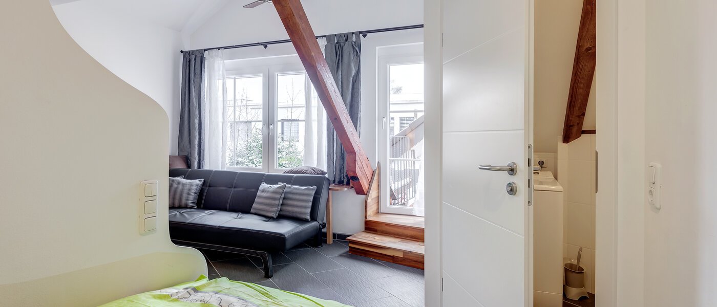 attic apartment Unterföhring 02 sleeping area 4788