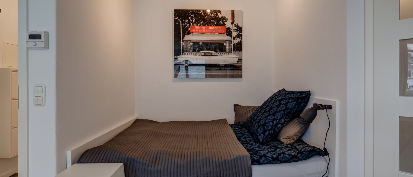 apartment München Glockenbachviertel 01 sleeping area 4880