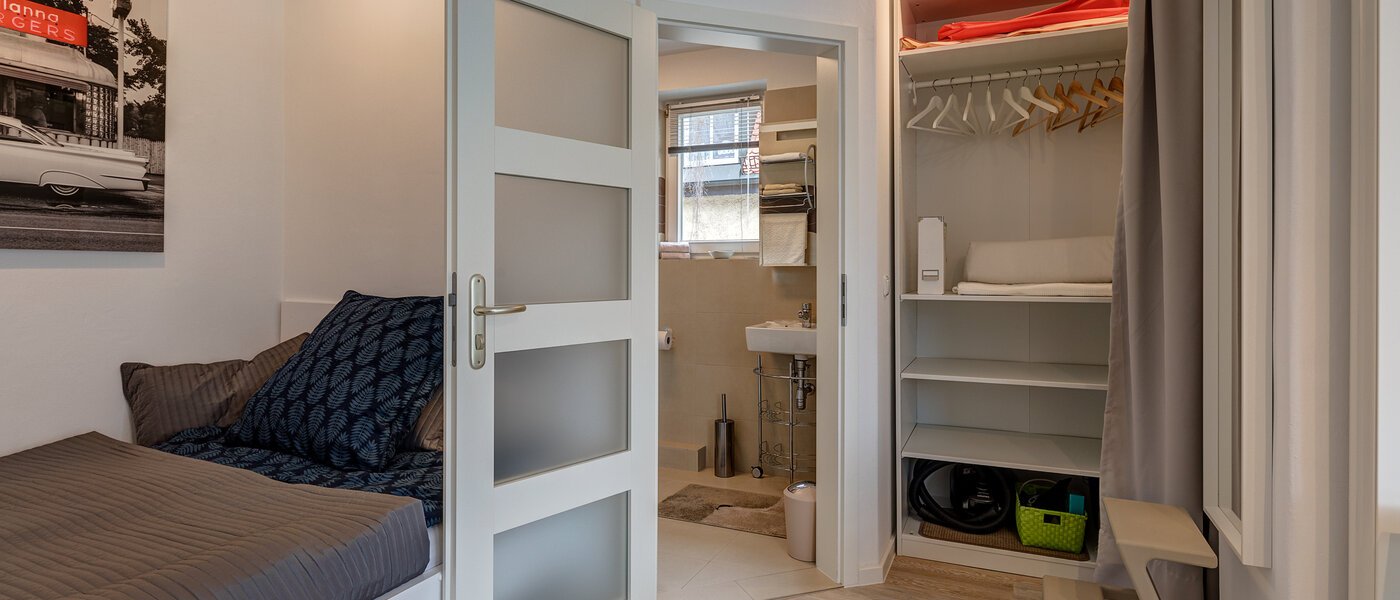 apartment München Glockenbachviertel 02 sleeping area 4880