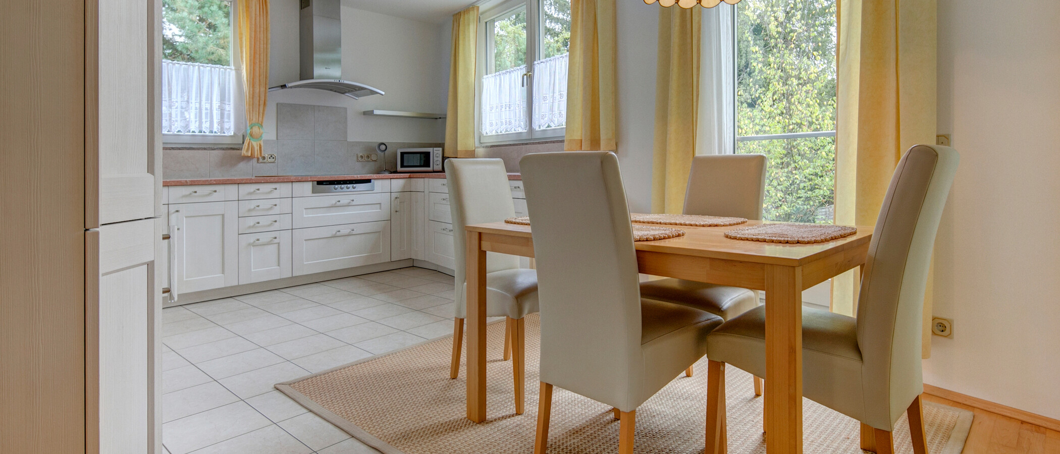 apartment München Schwabing - Alte Heide 02 kitchen 4893