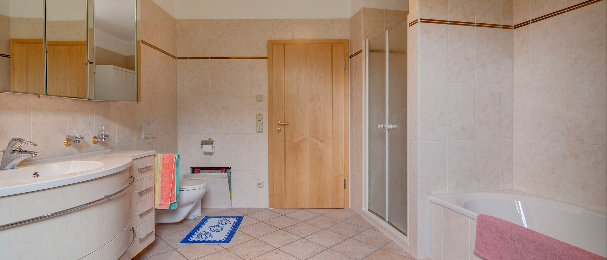 apartment München Schwabing - Alte Heide 01 bathroom 4893