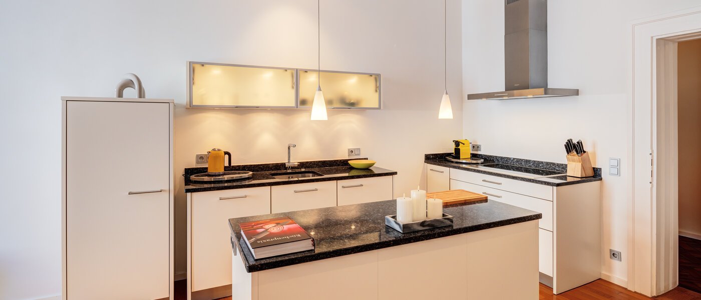 apartment München Schwabing (links der Leopoldstraße) 02 kitchen 4915