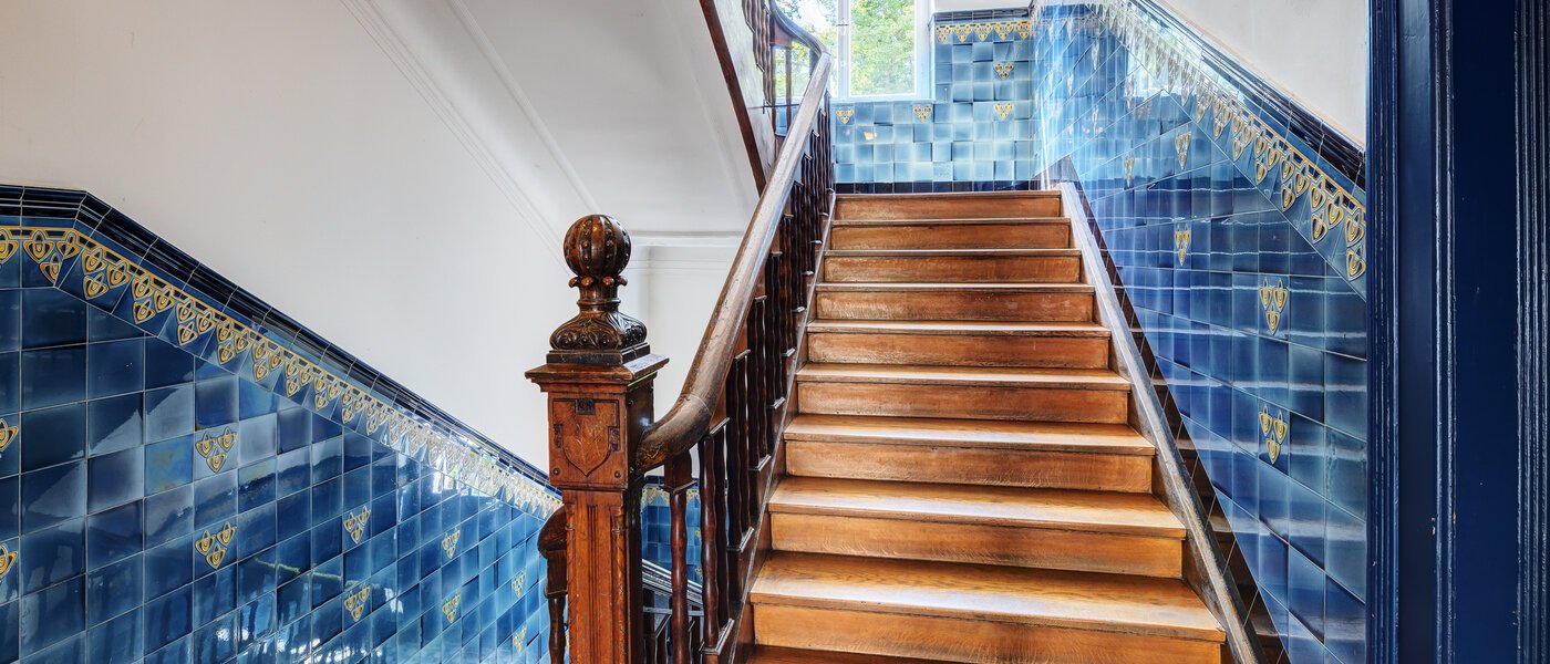 apartment München Schwabing (links der Leopoldstraße) 02 staircase 4915