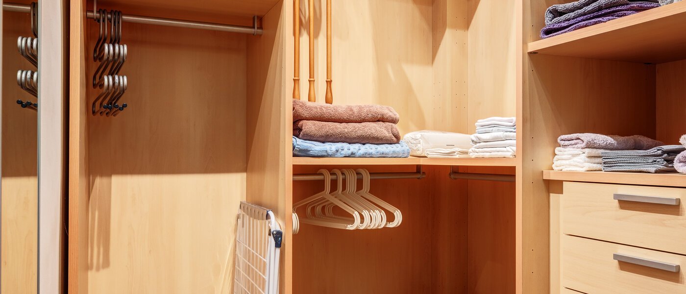 apartment München Schwabing (links der Leopoldstraße) 02 Walk-in closet 4915