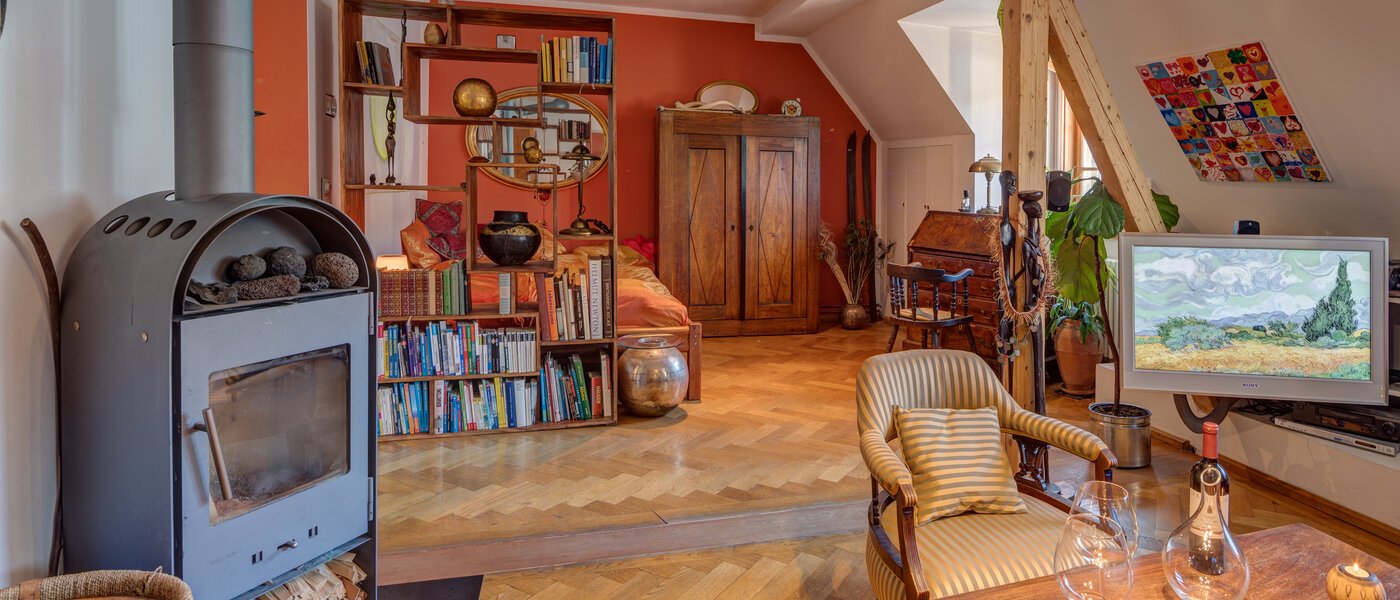 attic apartment München Obergiesing 04 living room 4959