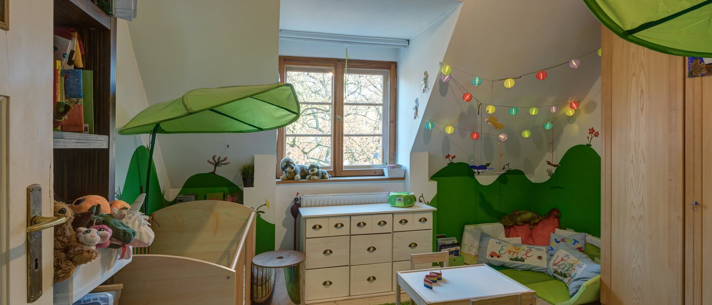 attic apartment München Obergiesing 01 children's room 4959