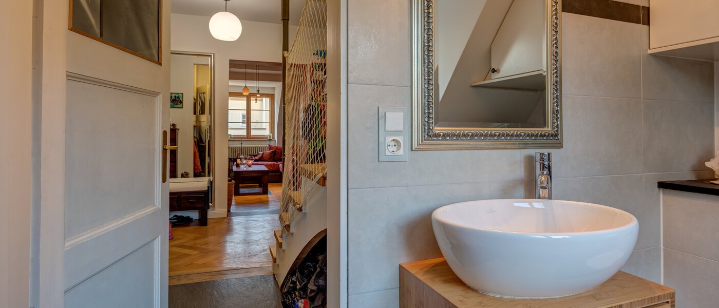 attic apartment München Obergiesing 04 separate toilet 4959