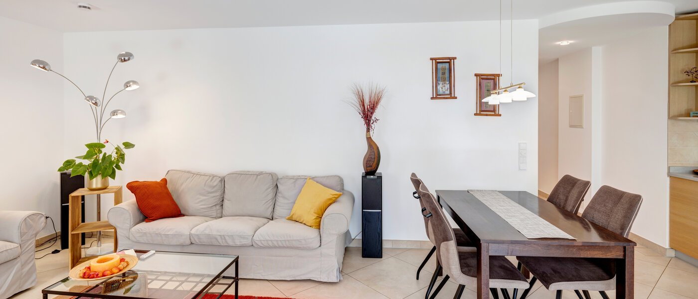 apartment with garden 	 München Au 02 living area 4965