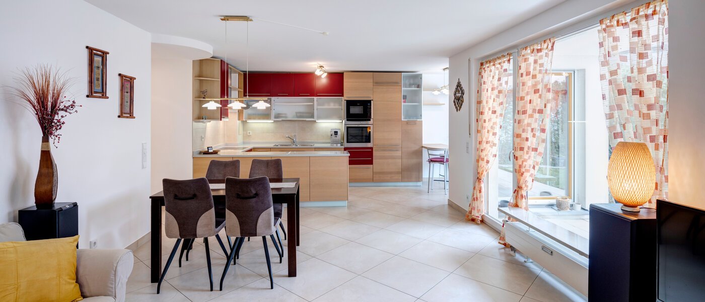 apartment with garden 	 München Au 03 living area 4965