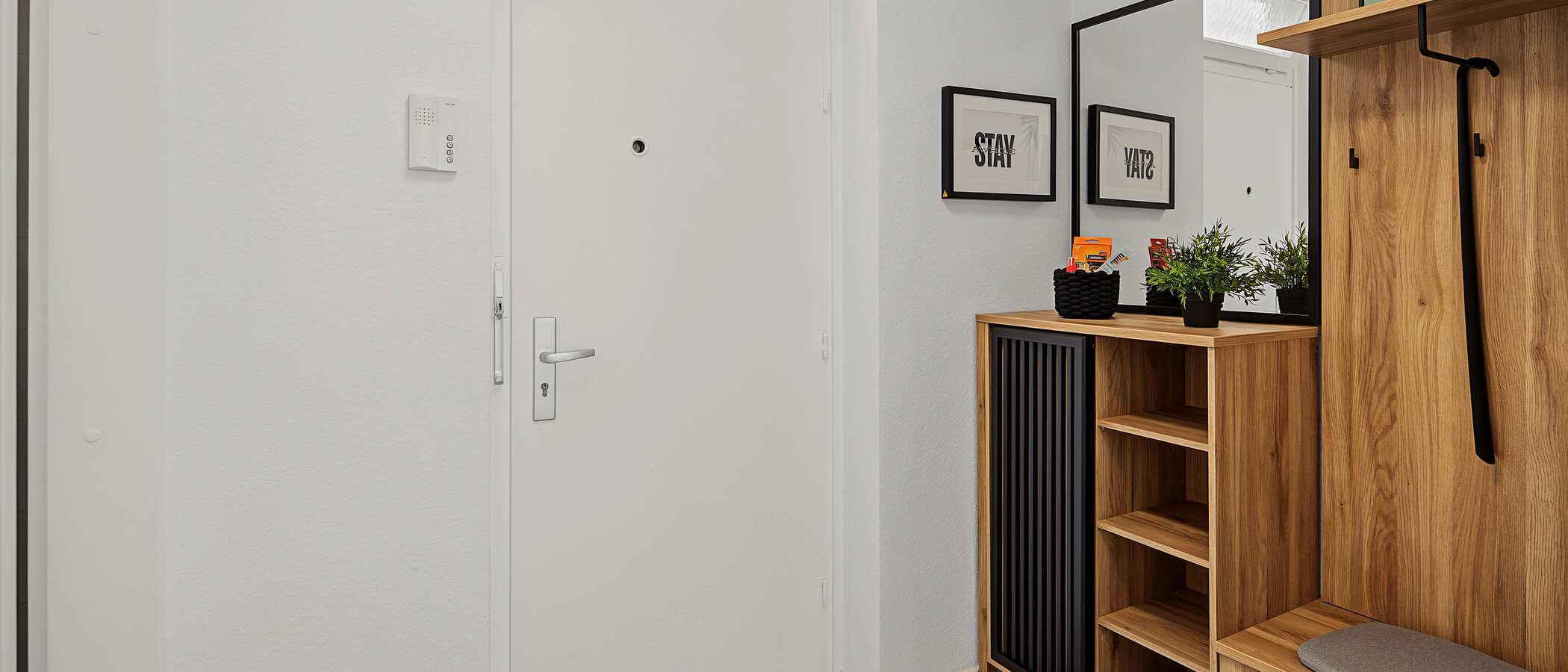 apartment München Moosach 01 hall 4969