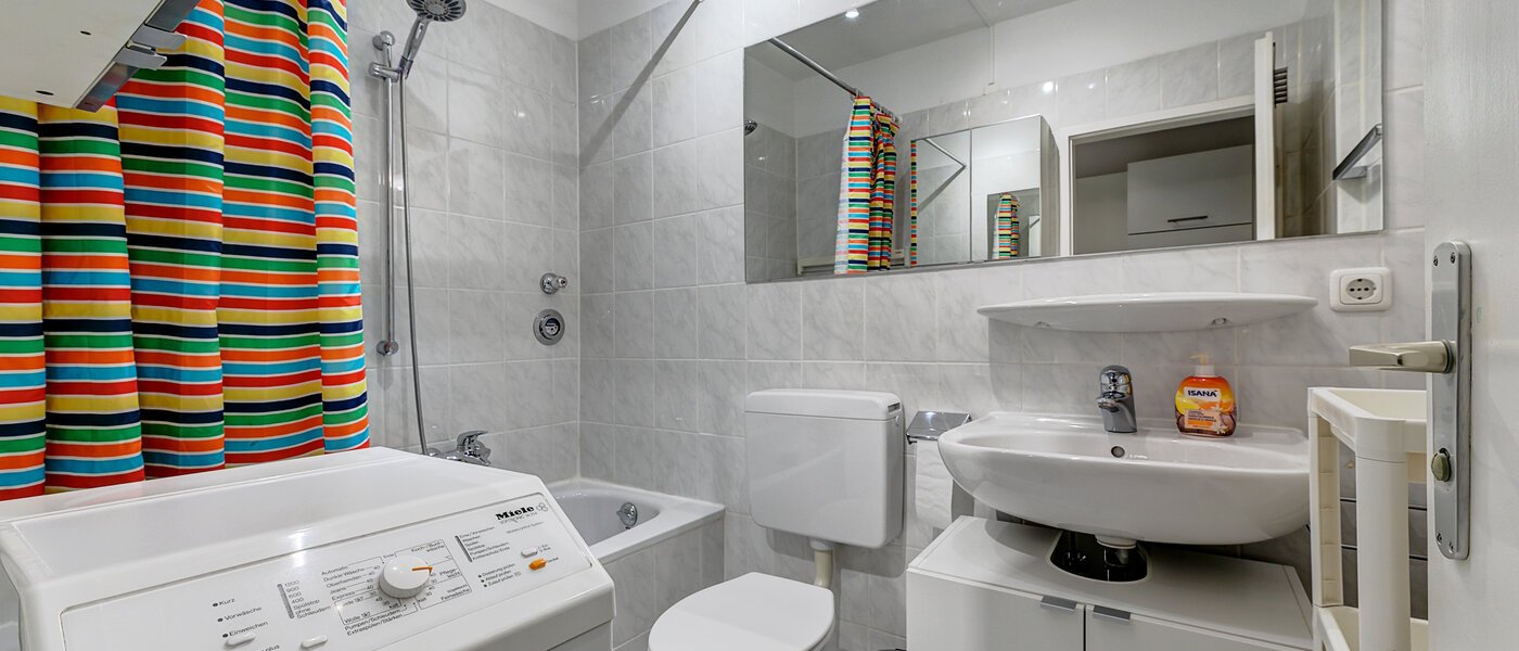studio München Schwabing-West (rund um den Hohenzollernplatz) 02 bathroom 4983
