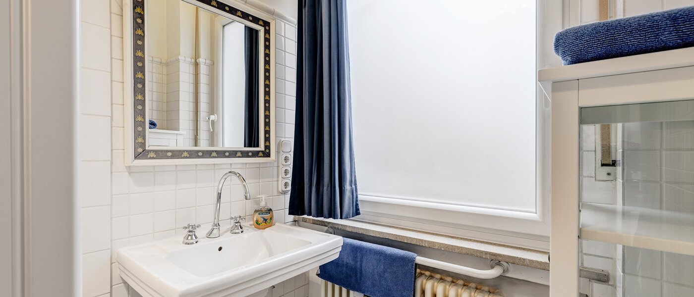 apartment München Schwabing (rechts der Leopoldstraße) 01 bathroom 4984