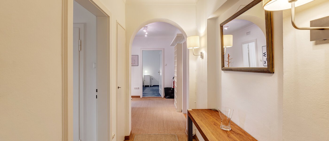 apartment München Schwabing (rechts der Leopoldstraße) 03 hall 4984