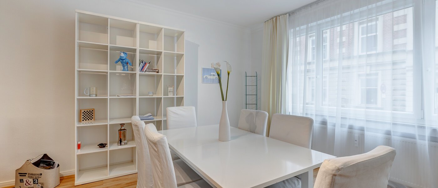 apartment München Schwabing (rechts der Leopoldstraße) 03 living area 4984